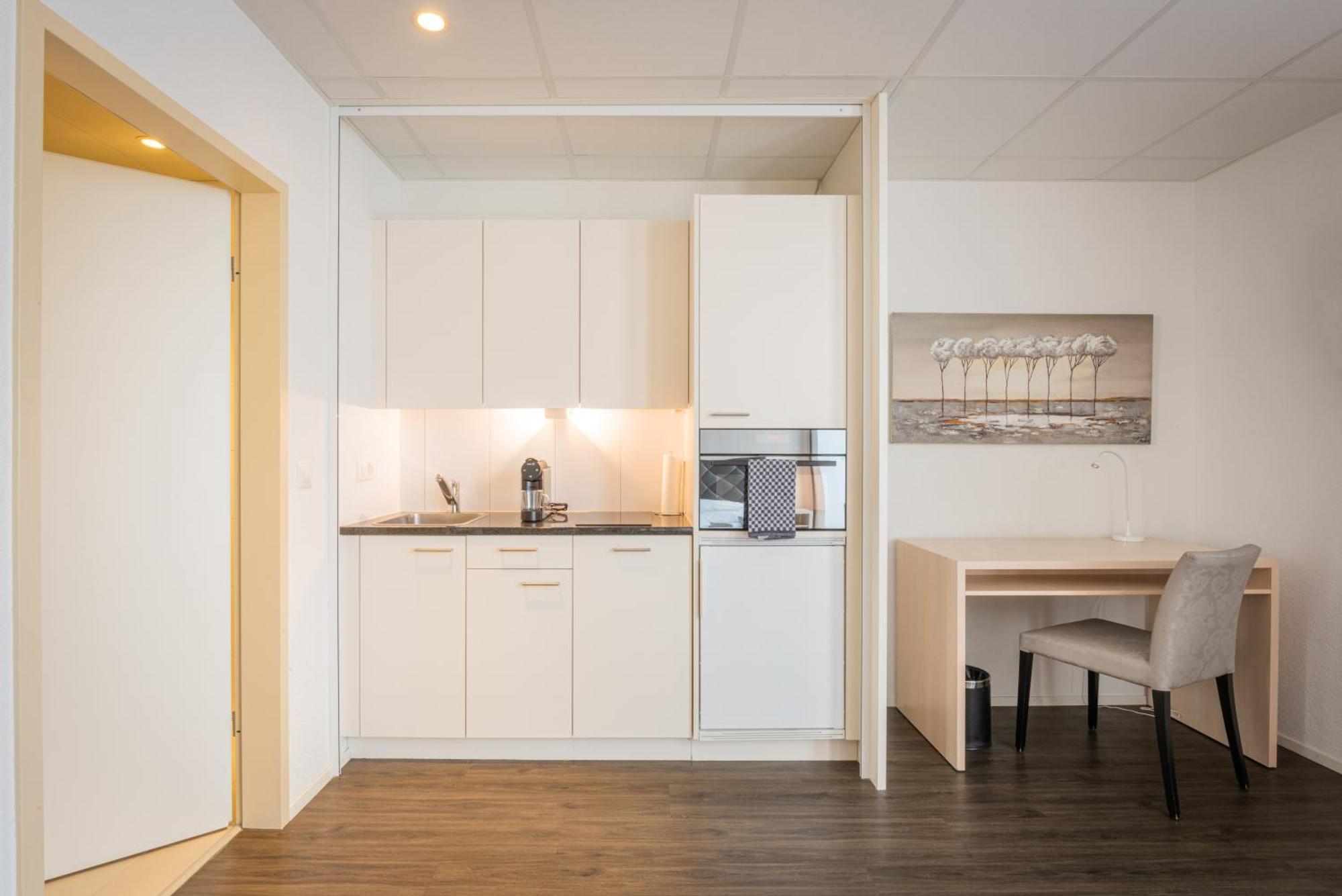 Los Lorentes Apartments Bern Airport Belp Exteriör bild